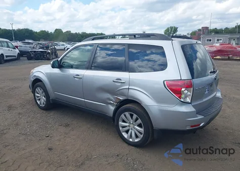 2012 Subaru Forester 2.5X Premium z USA, uszkodzony, nr VIN JF2SHADC9CH443105